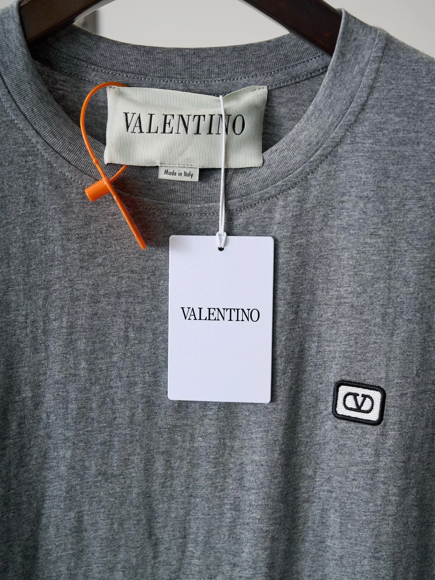 VALENTINO/ T 【In Stock】S M L XL Classic VLOGO SIGNATURE VLOGOSIGNATURE